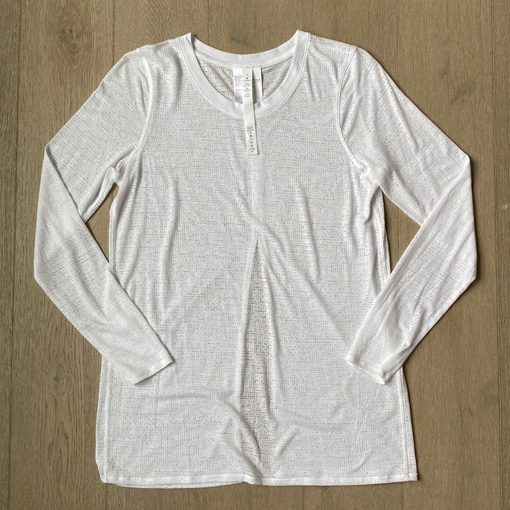 Back Slit Long Sleeve White Size 4 lululemon euc